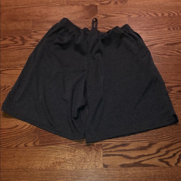 Champion athletic shorts - Picture 3 of 4